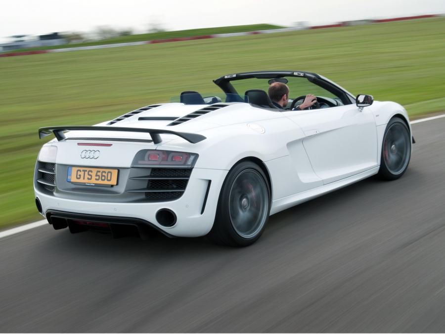  Audi R8 GT Spyder 2011 года  (UK) (фото 13 из 21)